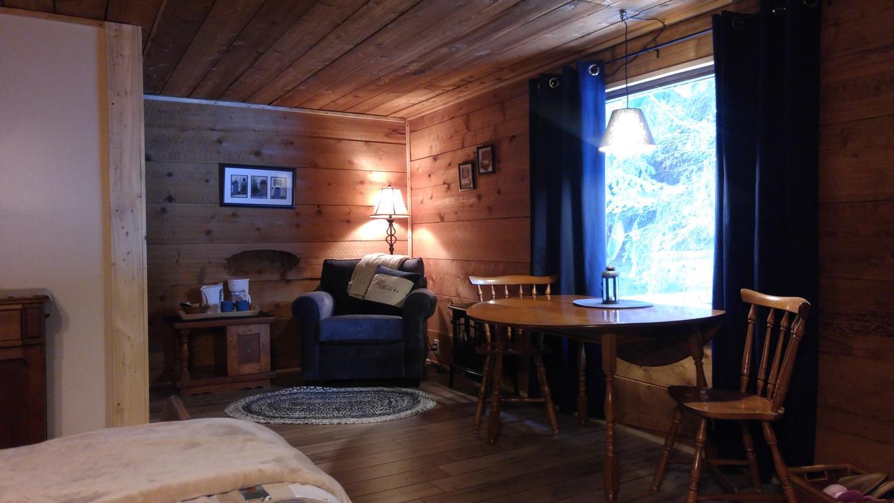 Wolfwood Guest Ranch Villa Clearwater Eksteriør billede